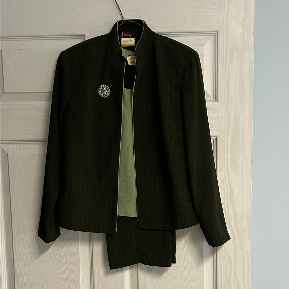 VINTAGE Women's Olive green Pantsuit 3 -piece set